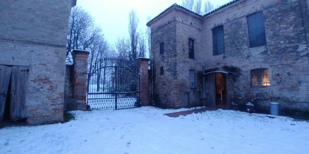 Lo Scrigno Di Lara Villa Ceresara Exterior foto